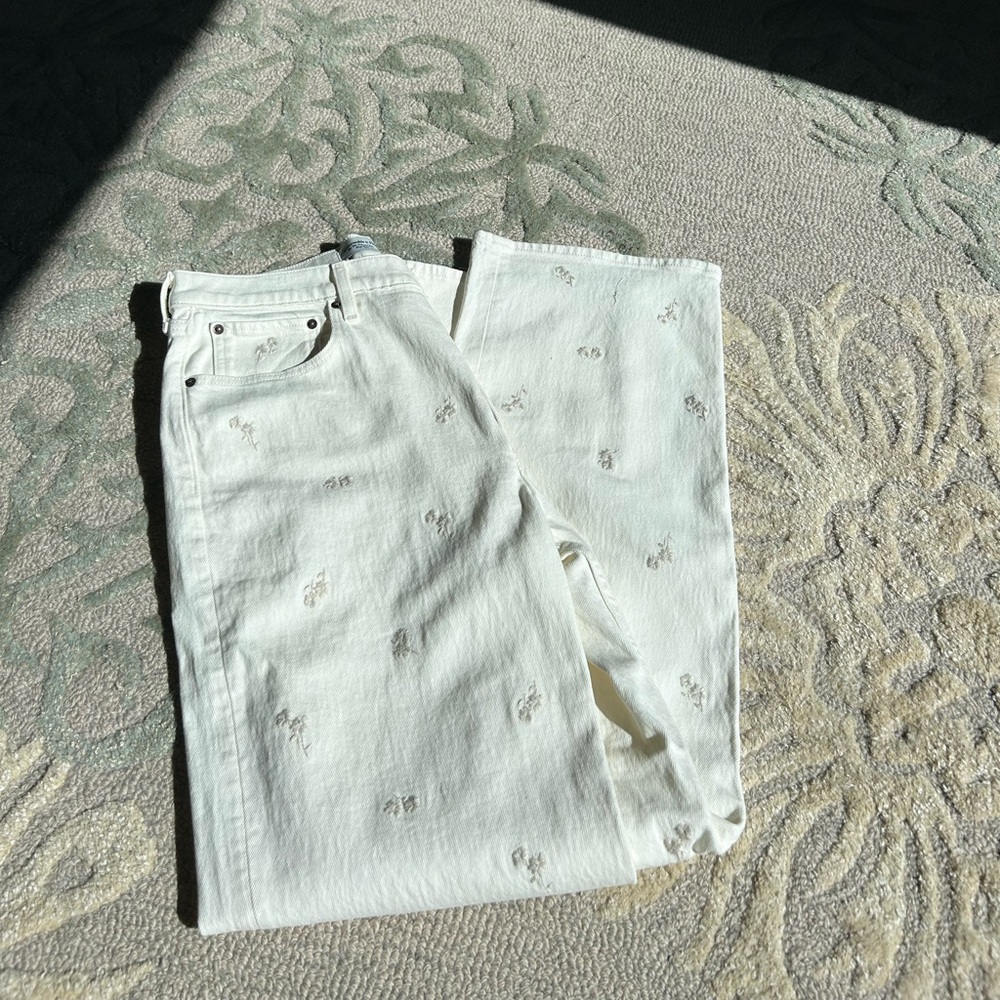 NWT Abercrombie relaxed jeans
